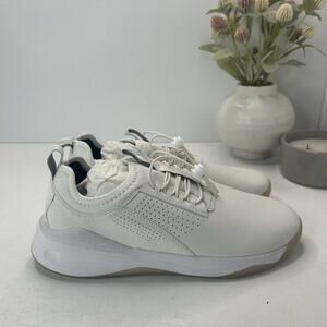 Clove Classic Nursing Sneaker Brilliant White Women W9/M7.5 Men